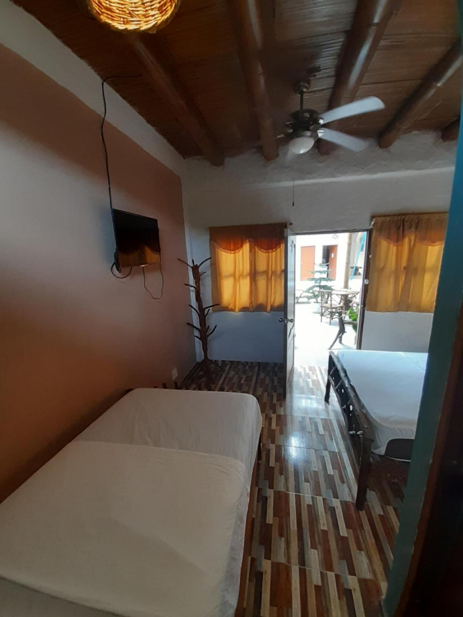 Weekendhostal Montañita Chambre photo