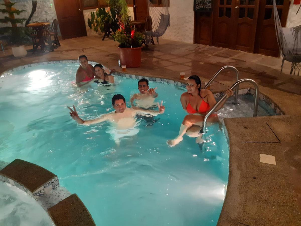 Weekendhostal Montañita Extérieur photo